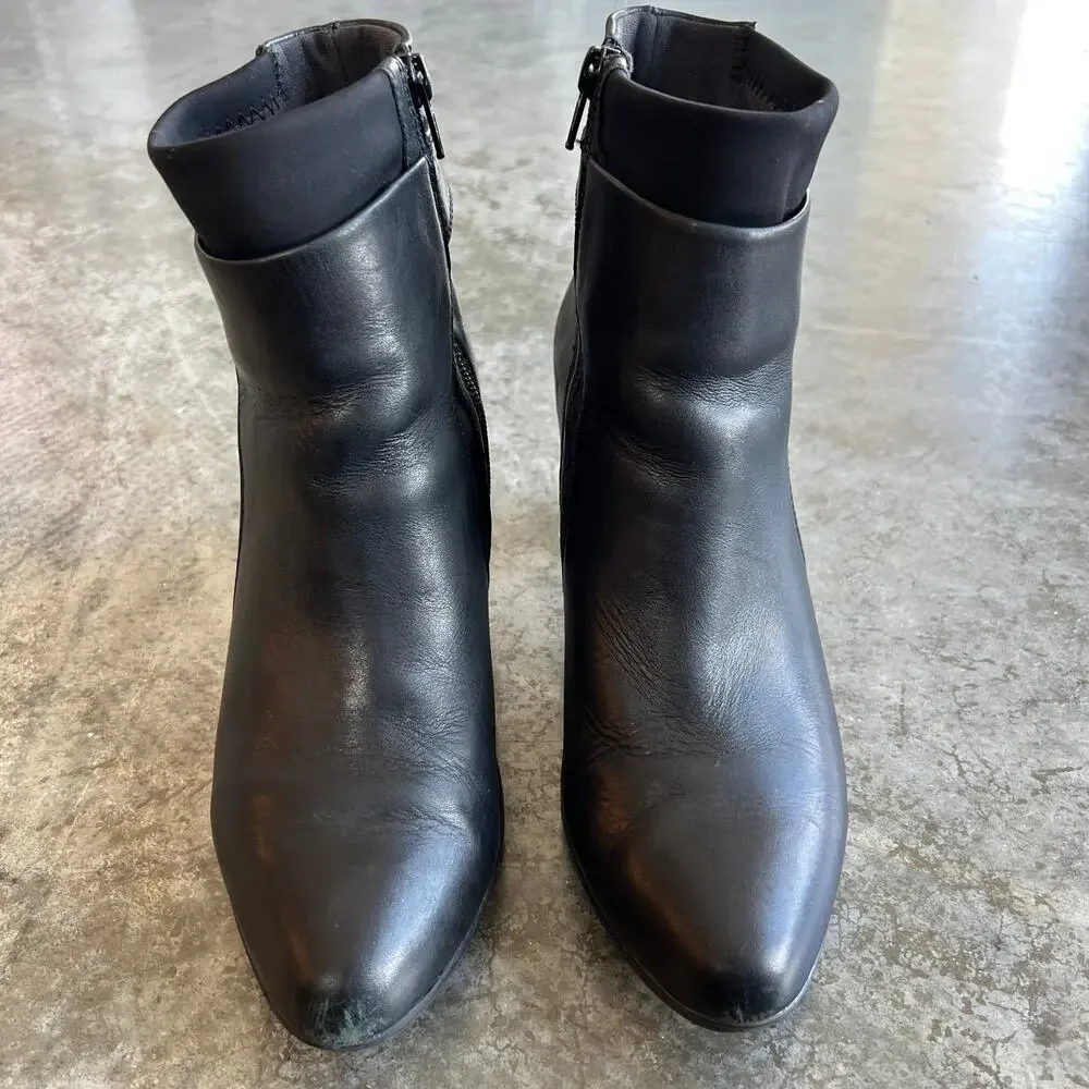 Clarks Black Leather Heeled Ankle Booties Comfortable Work Boots Women's Size 9